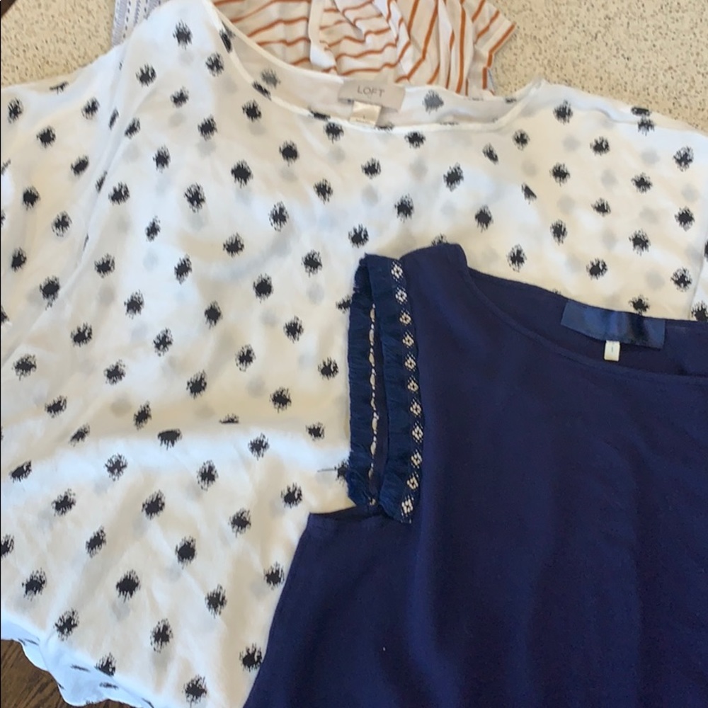 SOLD Large Top Bundle - Picture 3 of 7